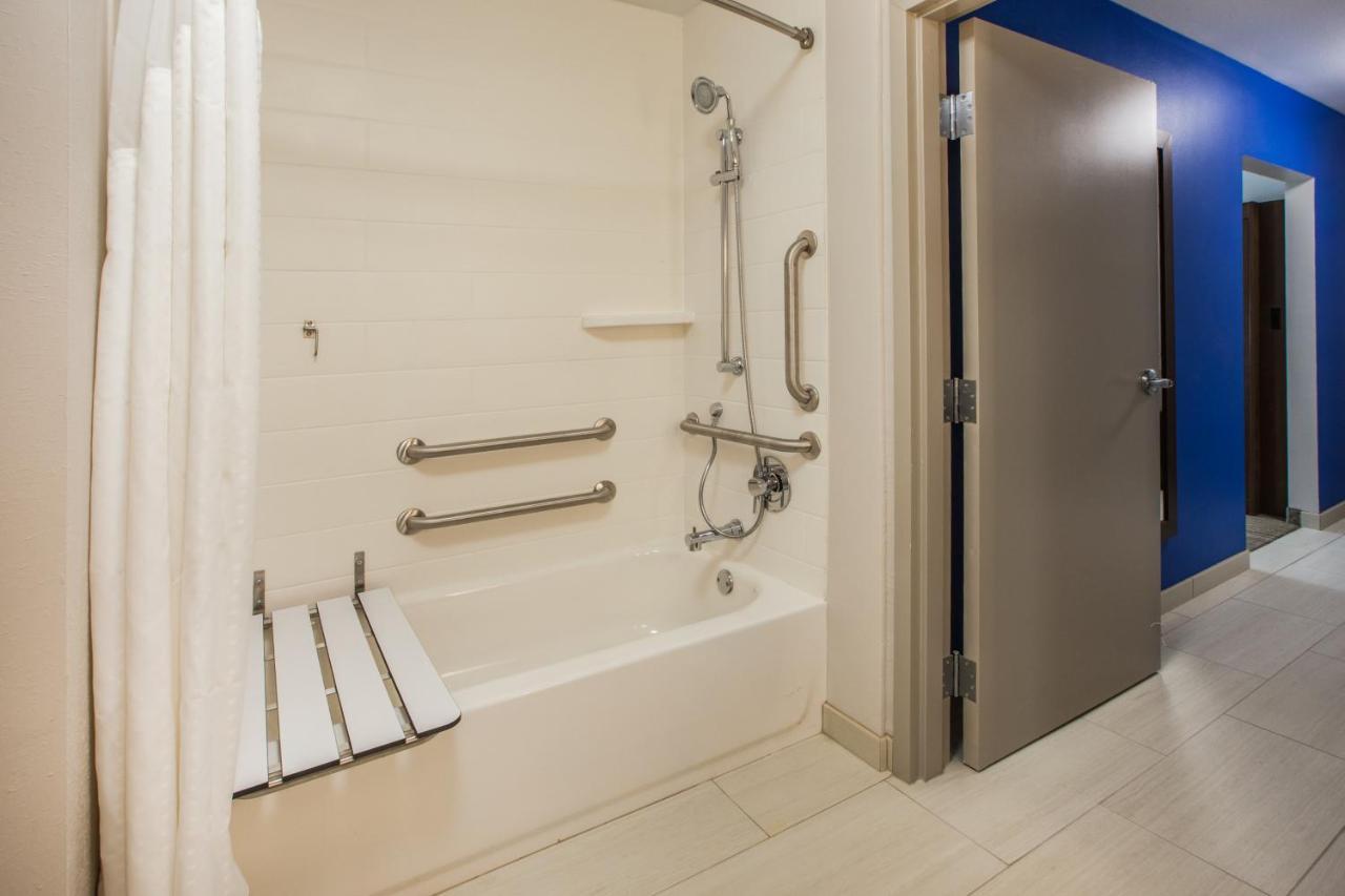 Holiday Inn Express - San Antonio East I-10 By Ihg Esterno foto